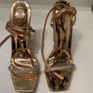 Women’s shoes….. Bling bling bling!!